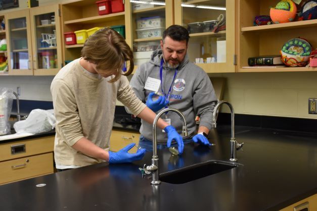 High School Microbiology Class Hosts Guest Speaker From Regeneron RCS High School